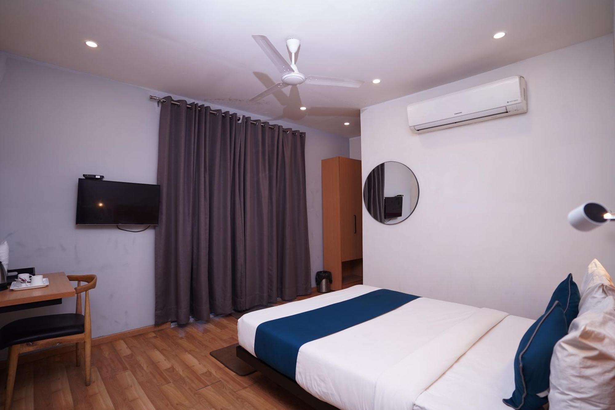 Hotel Mira Residency- Outer Ring Road, Paschim Vihar Delhi  Esterno foto