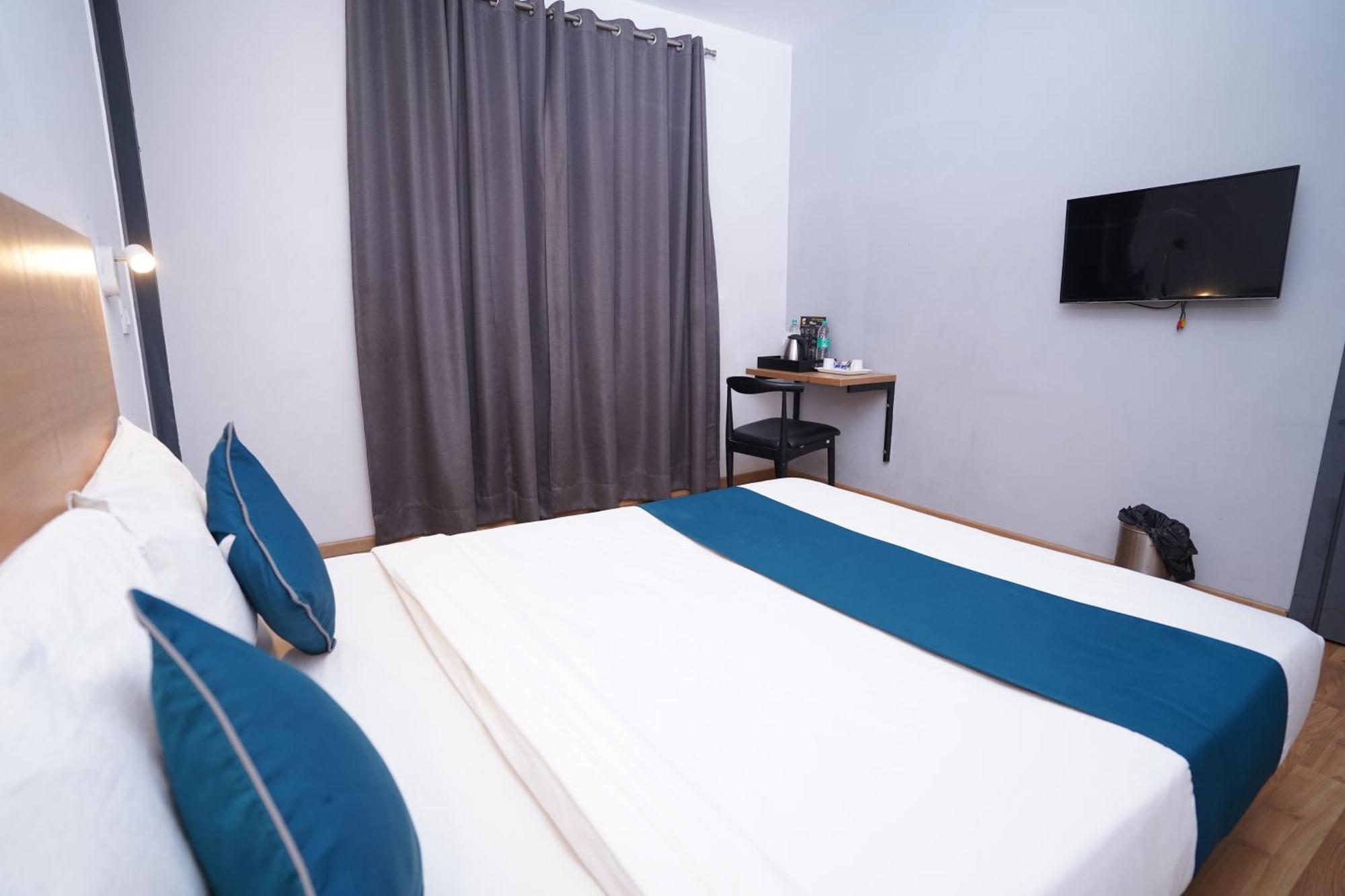 Hotel Mira Residency- Outer Ring Road, Paschim Vihar Delhi  Esterno foto