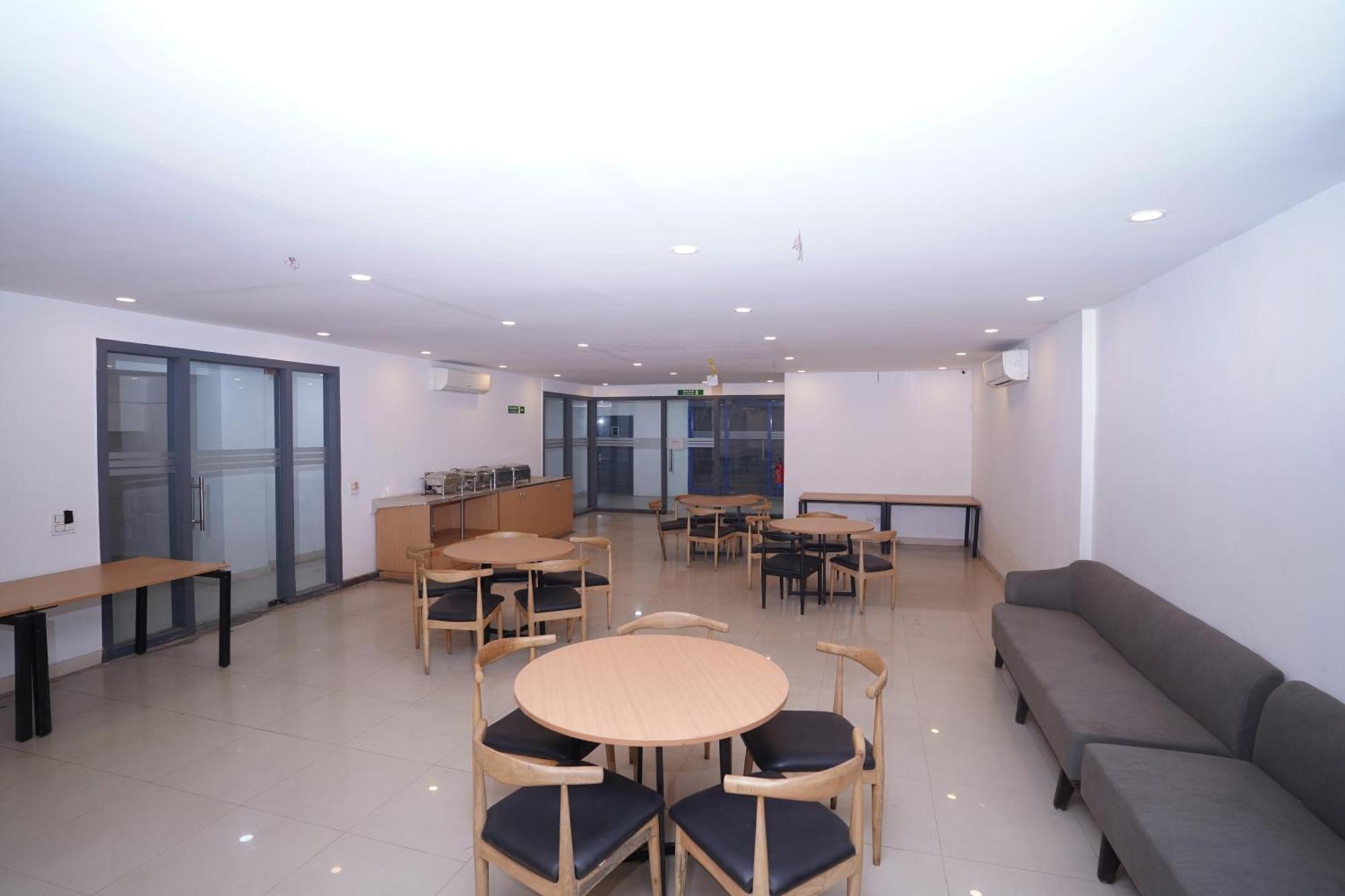 Hotel Mira Residency- Outer Ring Road, Paschim Vihar Delhi  Esterno foto